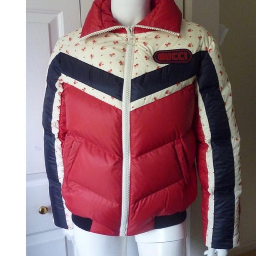 GUCCI PUFFER JACKET RED